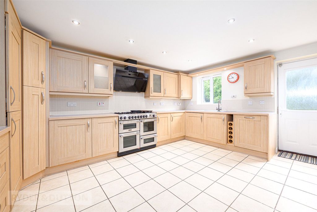 Property photo 3 of 23 Kitchen Diner