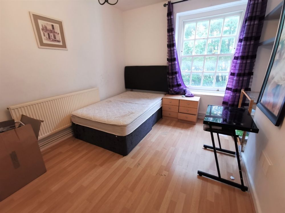 Property photo 2 of 5