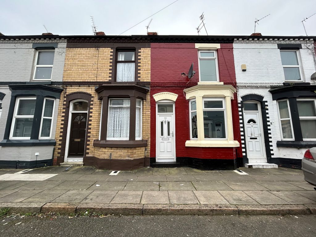 Property photo 1 of 8