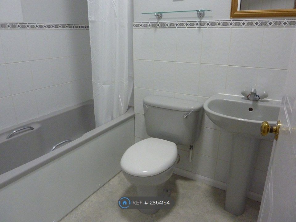 Property photo 3 of 4