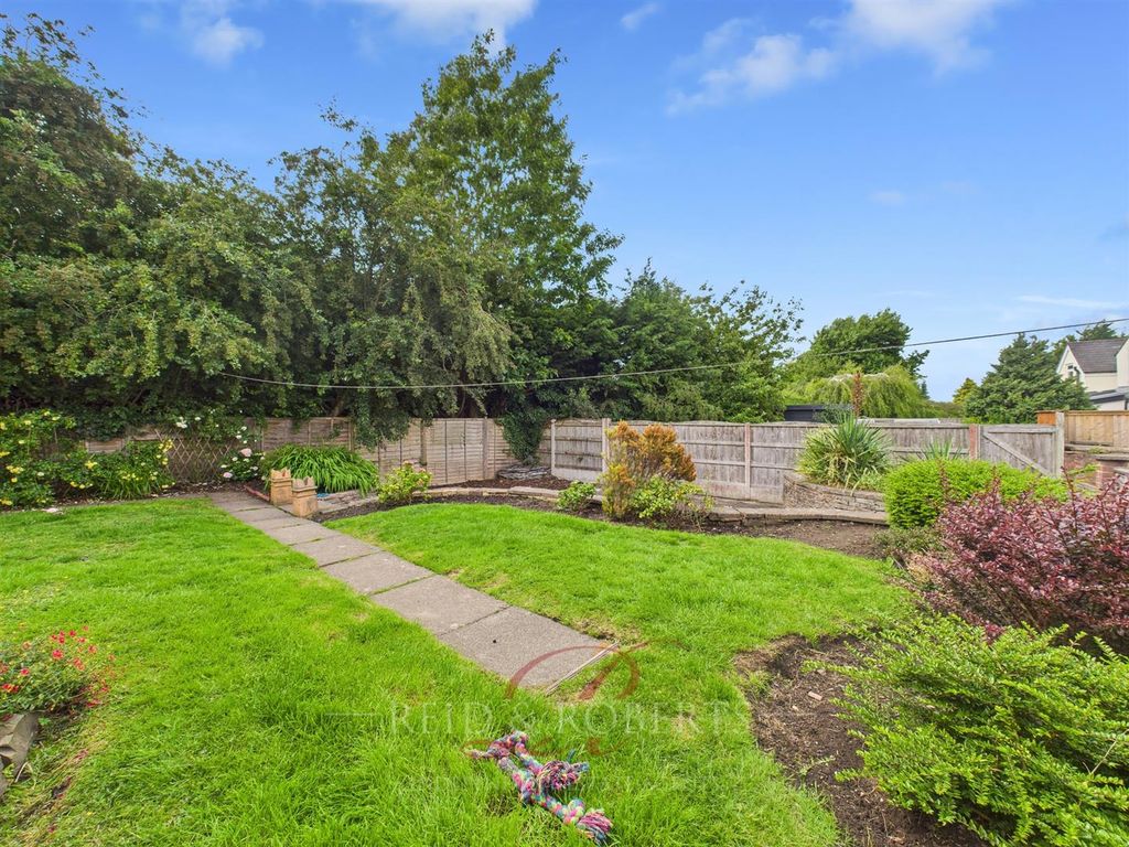 Property photo 3 of 25 Cam05148G0-Pr0018-Still034.Jpg