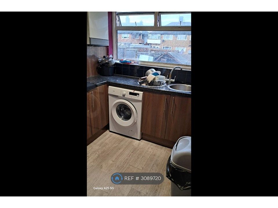 Property photo 3 of 4