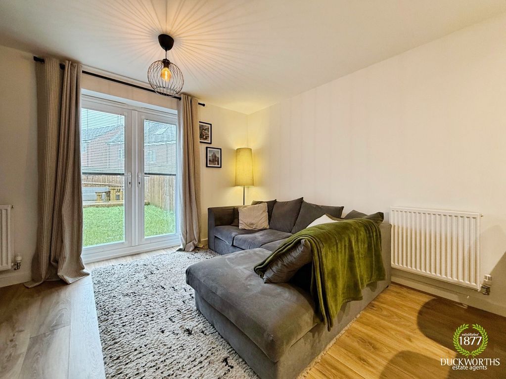 Property photo 2 of 20