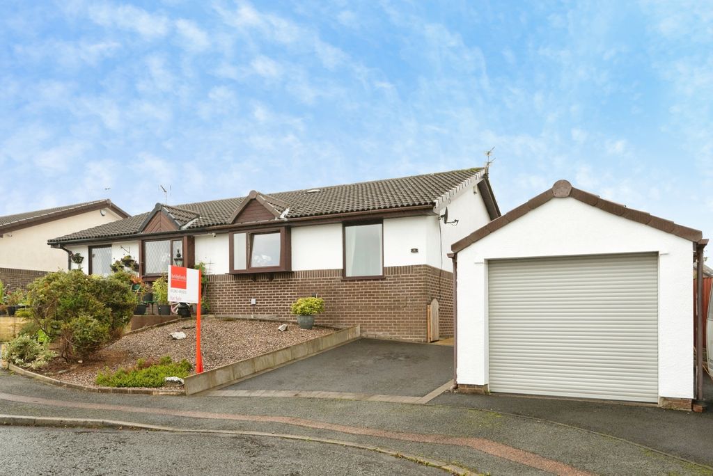 Property photo 1 of 16 Pbox-Img.Jpg