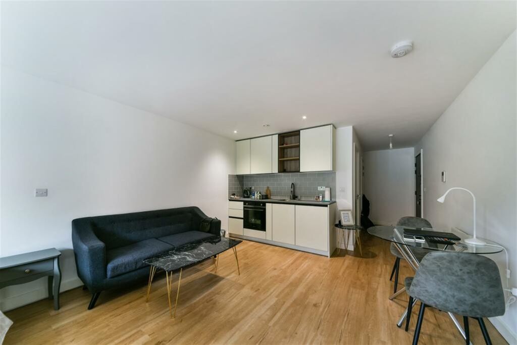 Property photo 1 of 13 (Main)