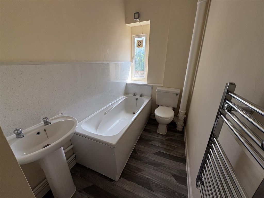 Property photo 3 of 8 Img_1508.Jpg