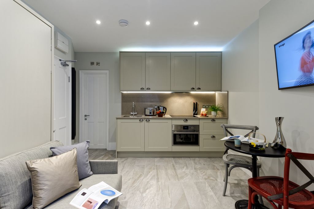 Property photo 3 of 5