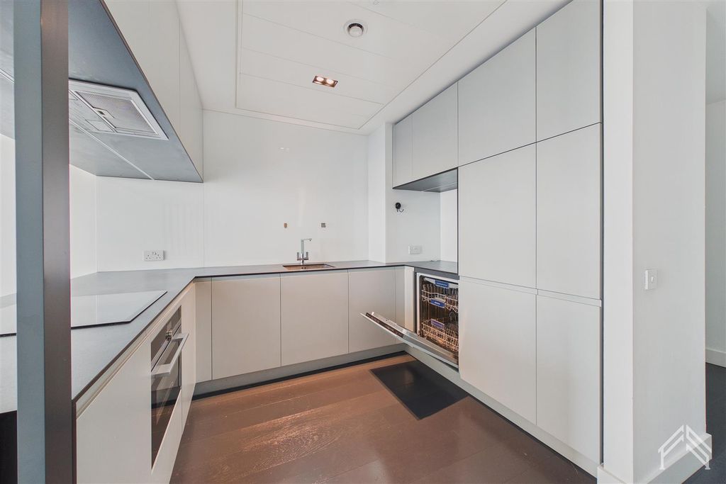 Property photo 3 of 16 2.Jpg