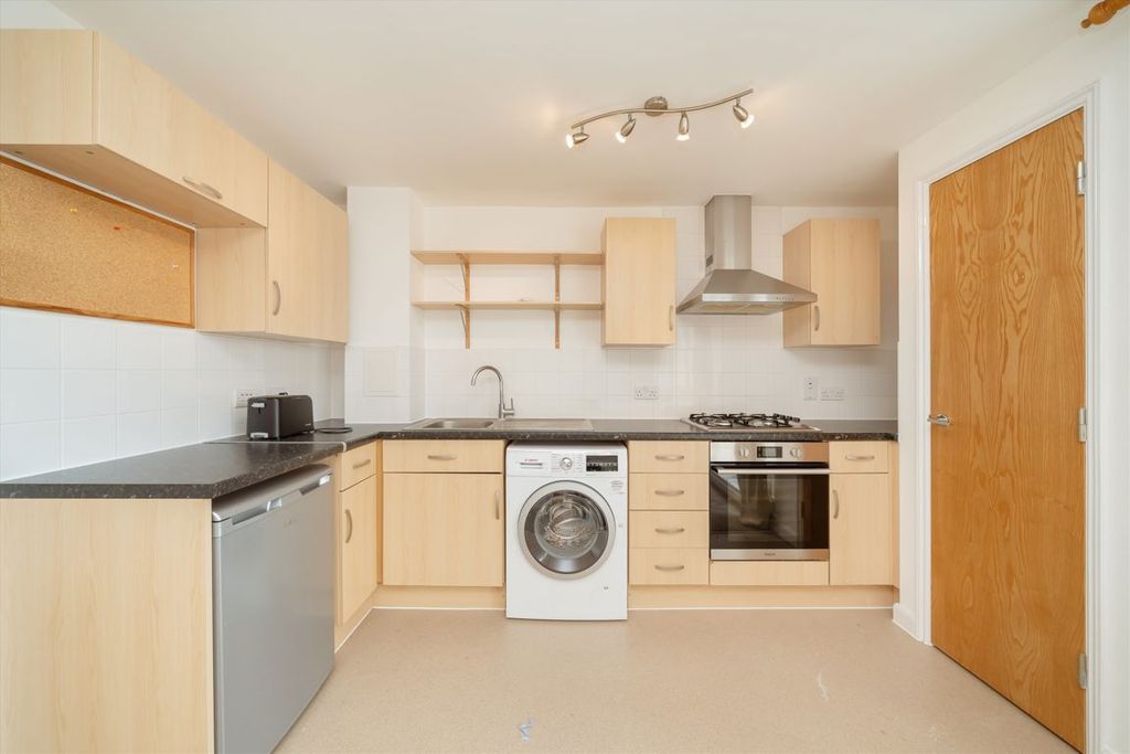 Property photo 2 of 4