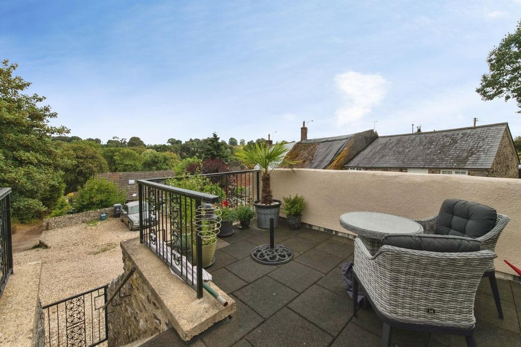 Property photo 3 of 22 Pbox-Img.Jpg