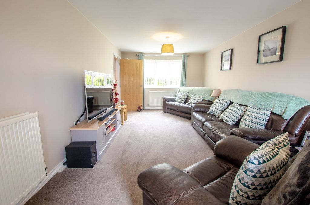 Property photo 3 of 12 4 Canyke Fields Tps Bodmin Branch 01208 74182 -20