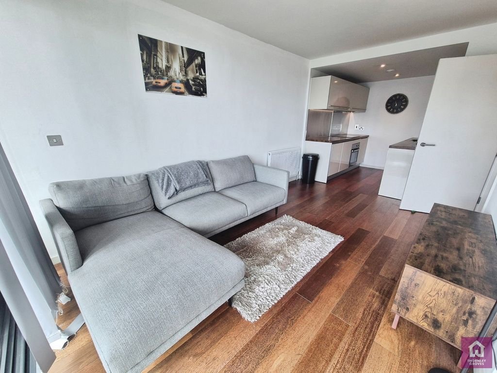 Property photo 1 of 15 Pbox-Img.Jpg