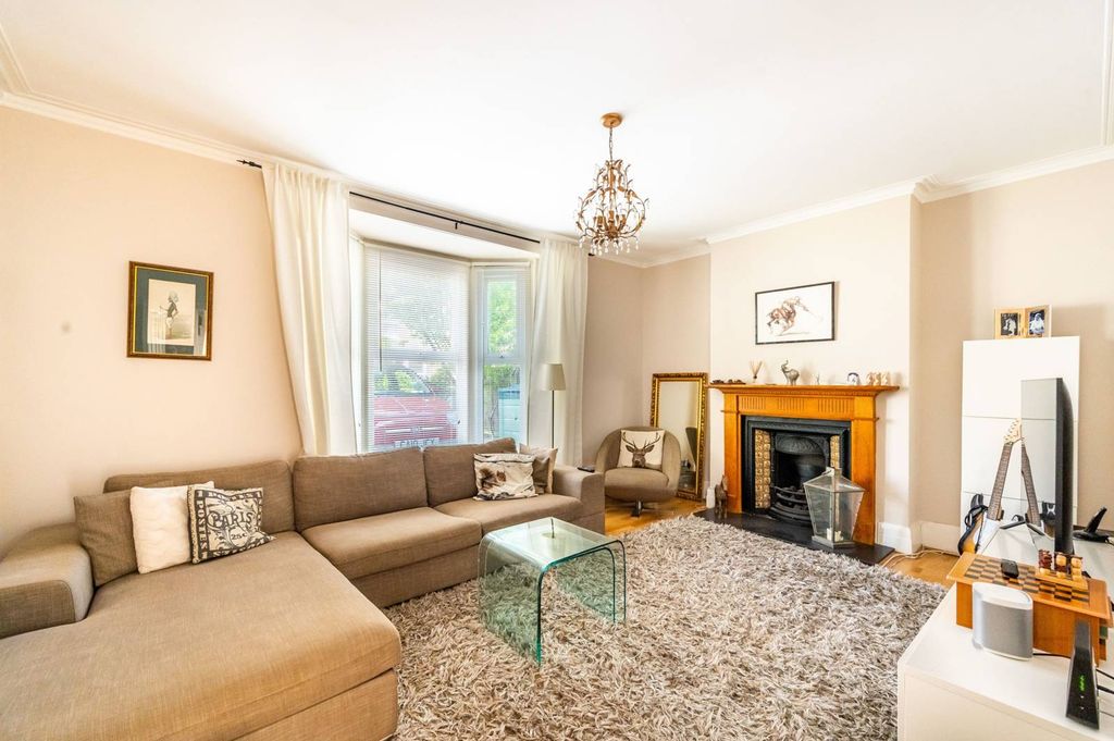 Property photo 1 of 13