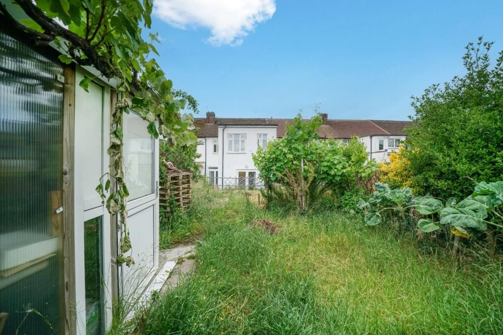 Property photo 1 of 5