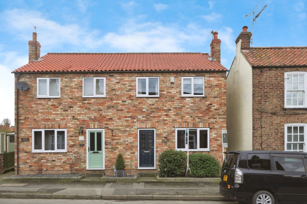 Property photo 1 of 14 3943223