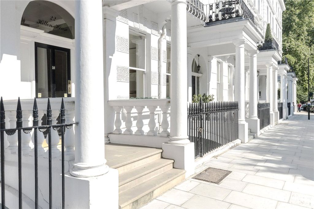 Property photo 2 of 9 Picture No. 12