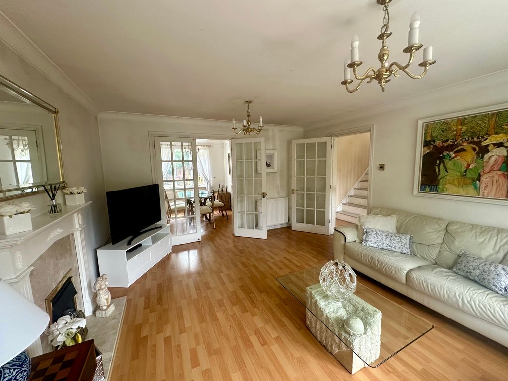 Property photo 3 of 13 Living Room