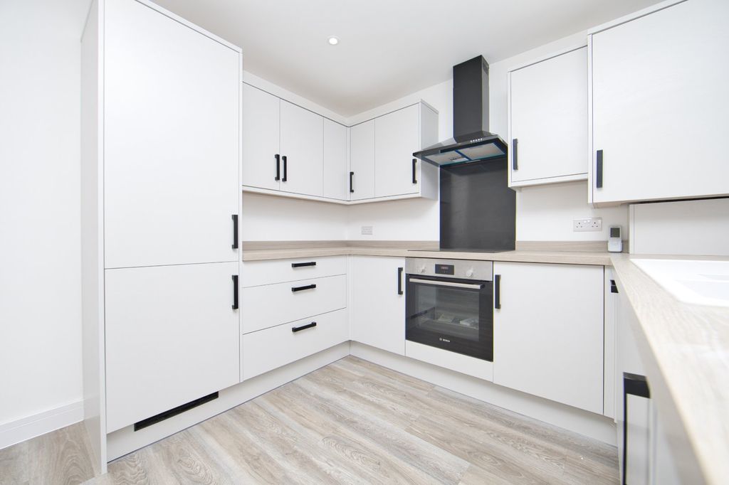 Property photo 2 of 13 Picture 2