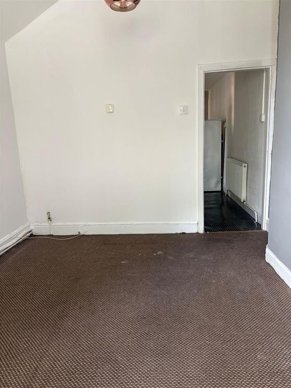 Property photo 3 of 12 Img-20250624-Wa0032.Jpg