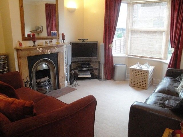 Property photo 3 of 13 Lounge