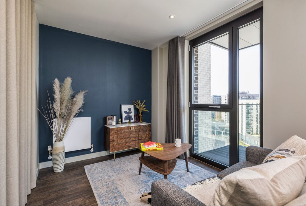 Property photo 1 of 15 978005A840d8A6058F93c37De039