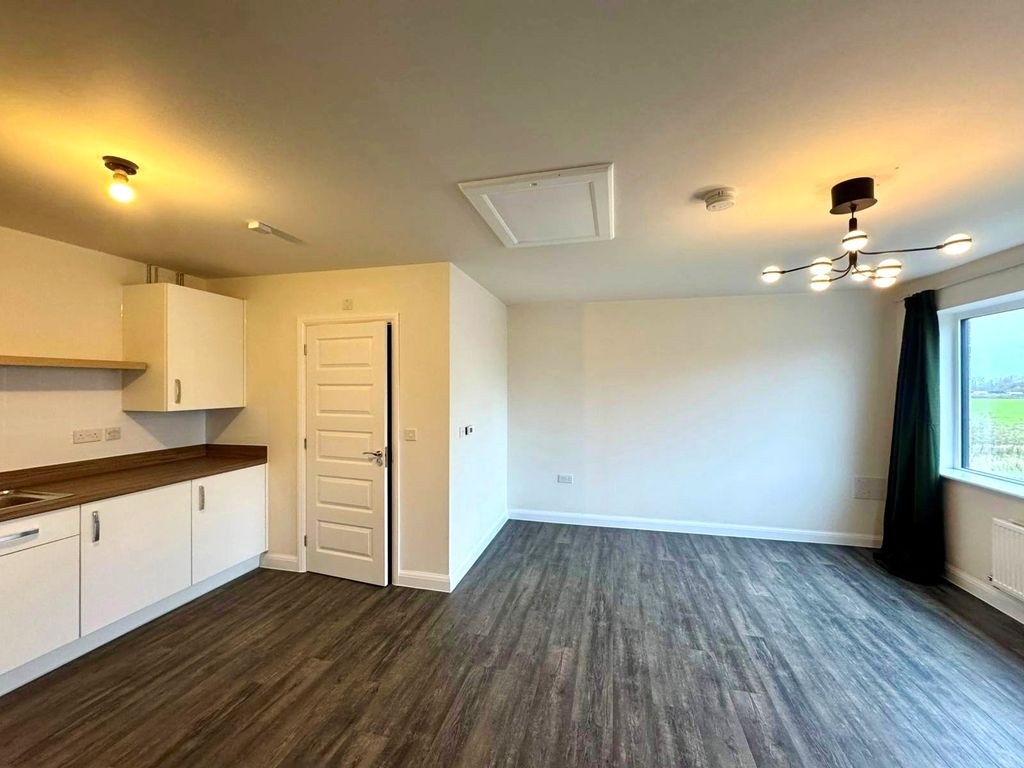 Property photo 3 of 4 Living Area