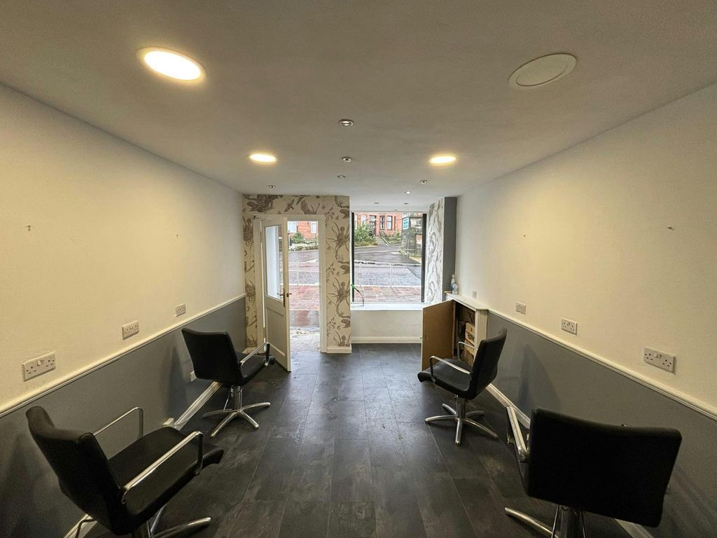 Property photo 3 of 4 96 Old Dumbarton Road