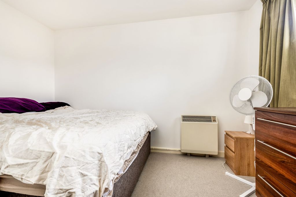 Property photo 3 of 7 3