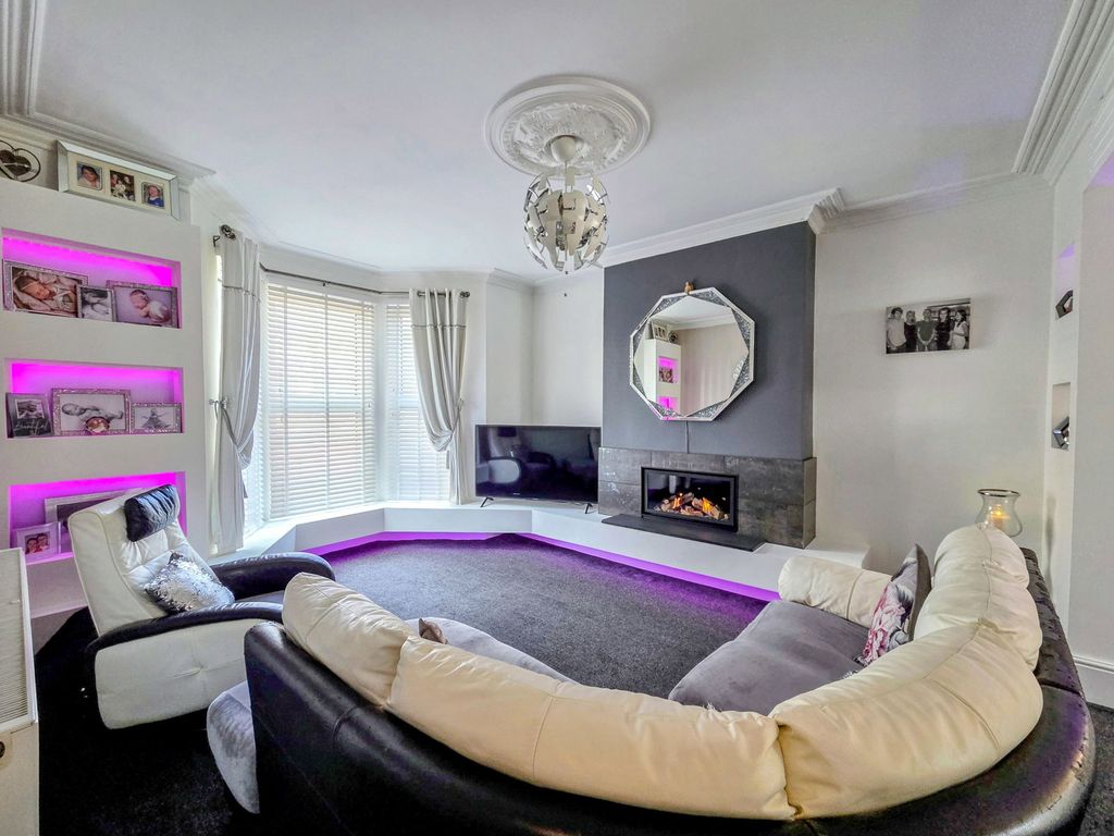 Property photo 2 of 24