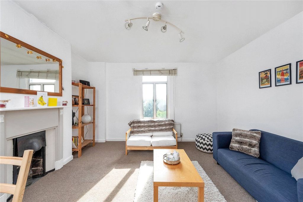 Property photo 2 of 10 Picture No. 16