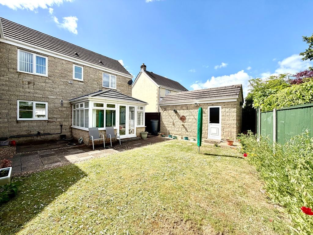 Property photo 1 of 17 Rear