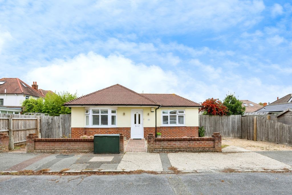 Property photo 2 of 16 Photo