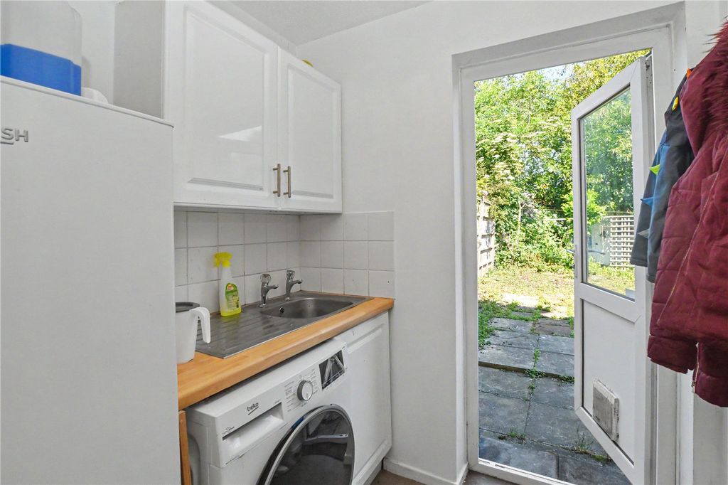 Property photo 3 of 14 Picture No. 02