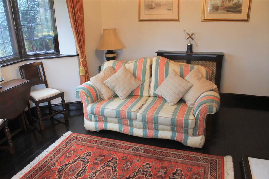 Property photo 3 of 13