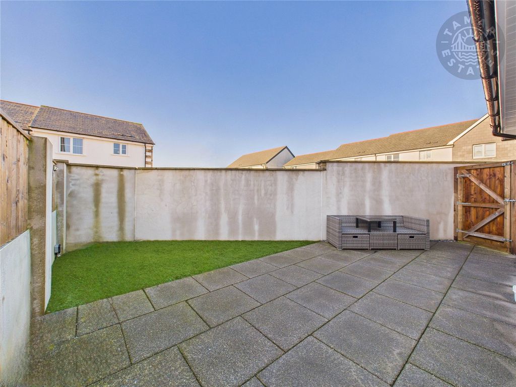 Property photo 3 of 22 Garden