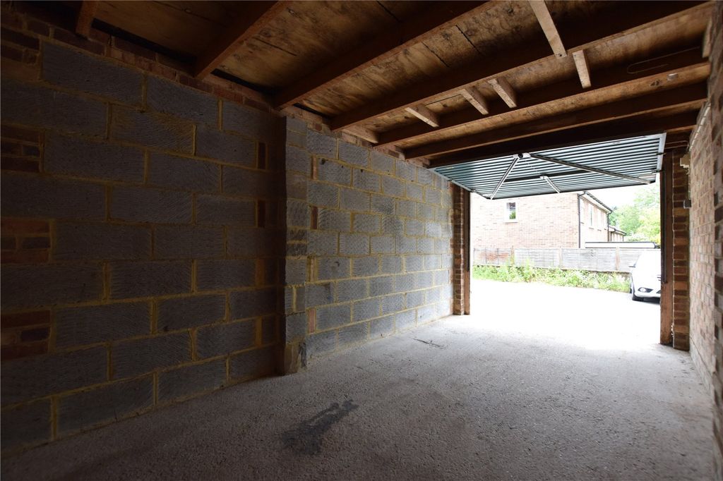 Property photo 2 of 9 Picture No. 07