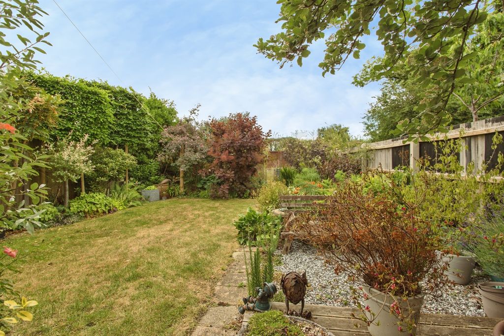 Property photo 2 of 19