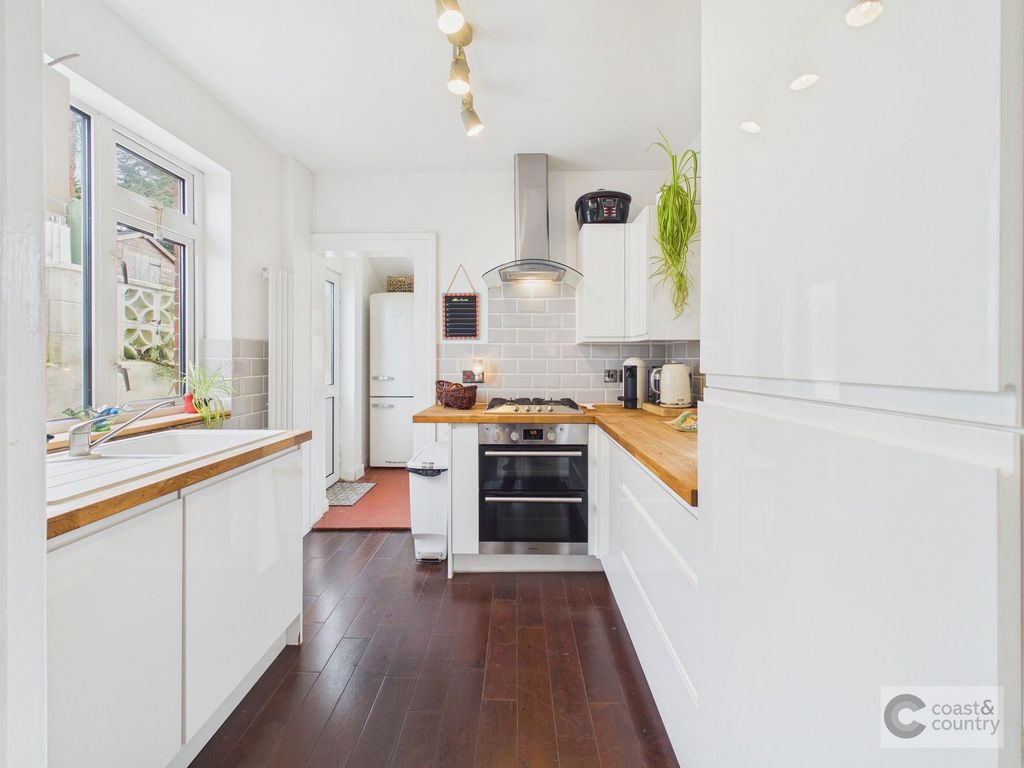 Property photo 3 of 23