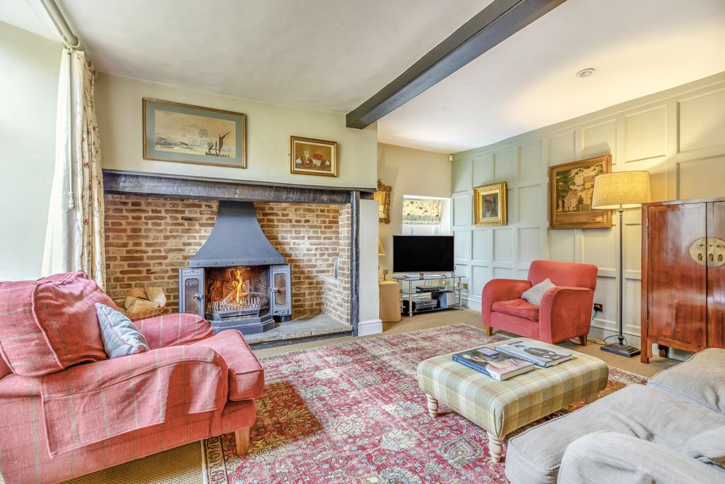 Property photo 3 of 31