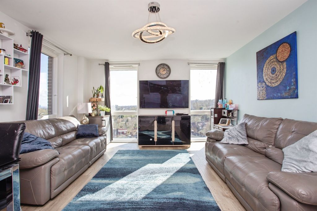 Property photo 2 of 22