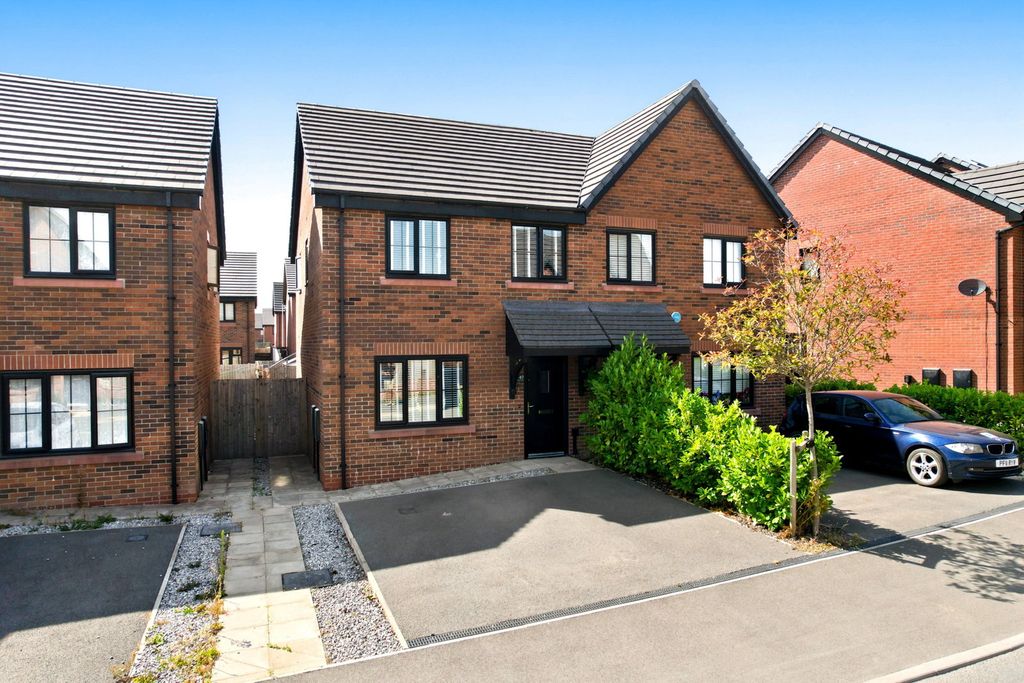 Property photo 1 of 37
