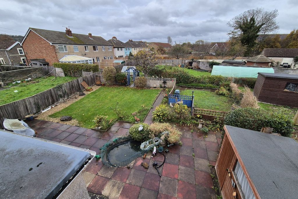 Property photo 2 of 15 Garden