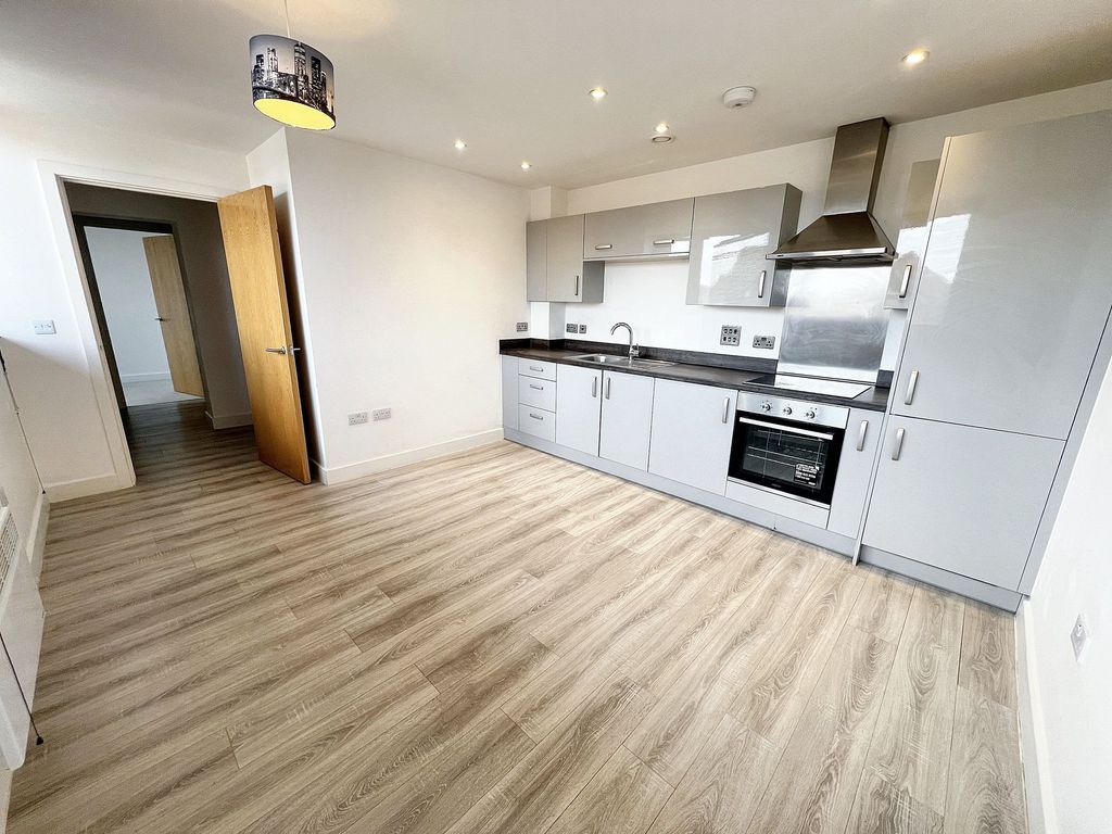 Property photo 2 of 8