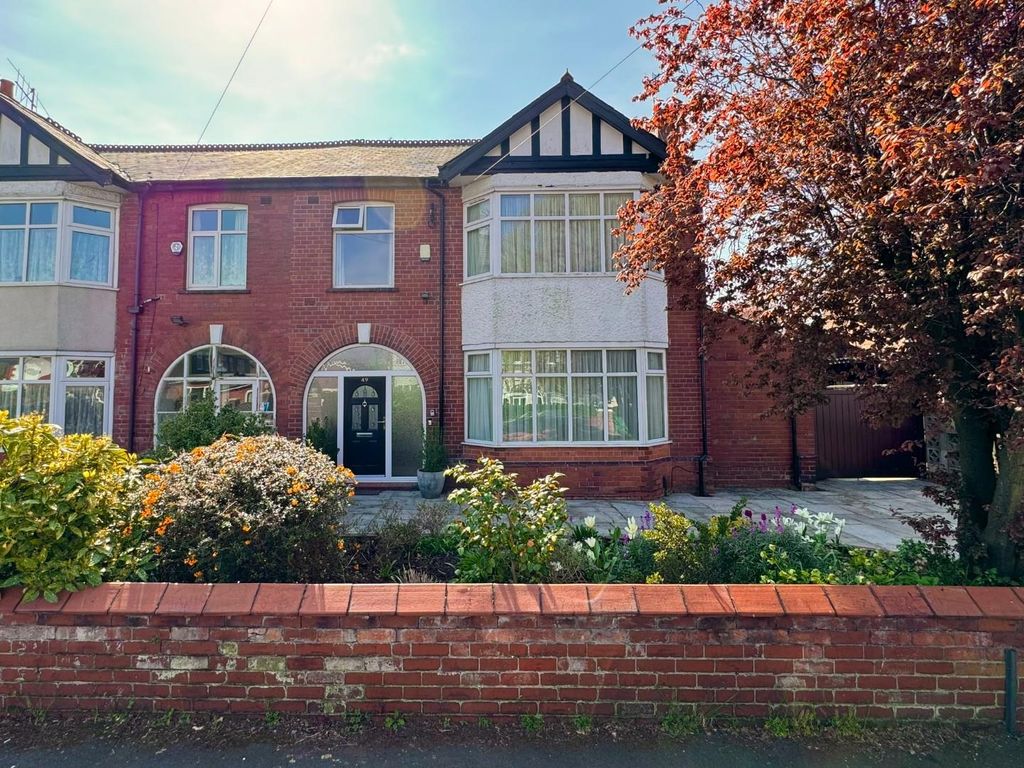 Property photo 1 of 38
