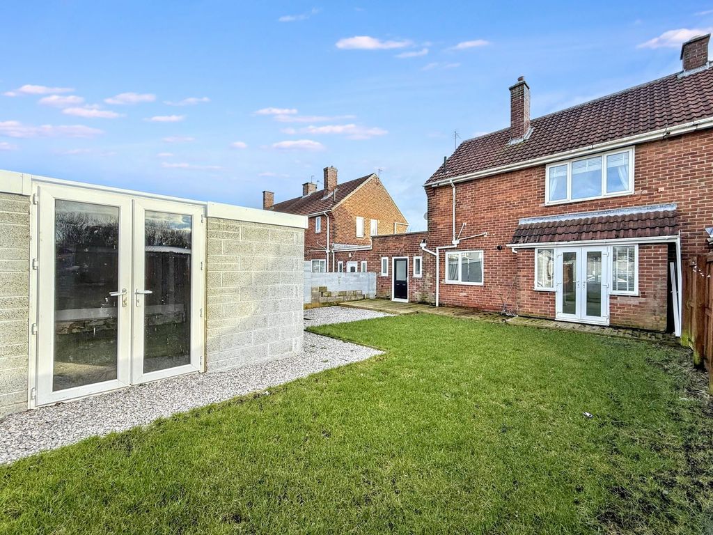 Property photo 3 of 25