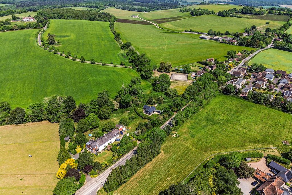 Property photo 3 of 12