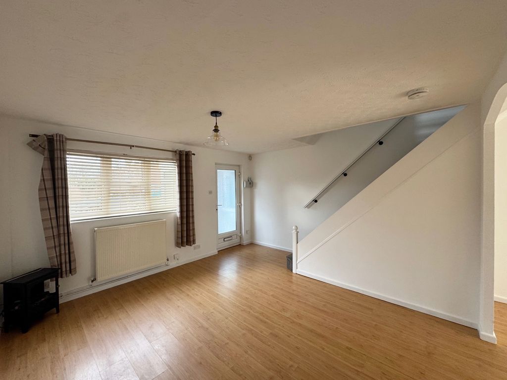 Property photo 2 of 13 Lounge