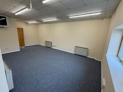 Property photo 3 of 6 Photo 16