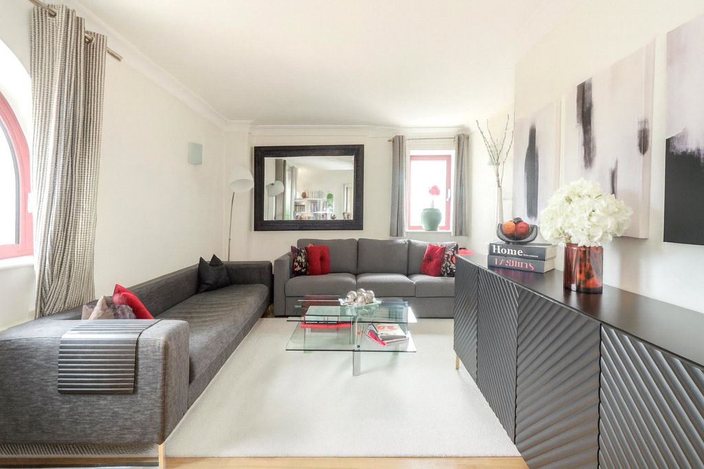 Property photo 2 of 6 Picture No. 10