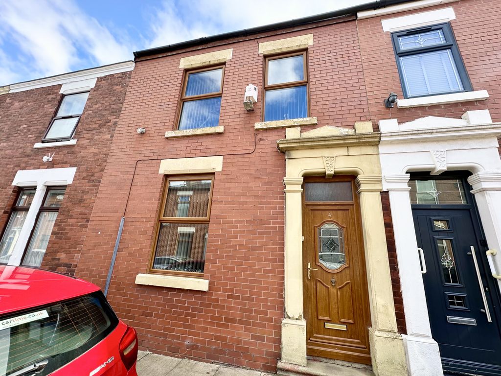 Property photo 1 of 10